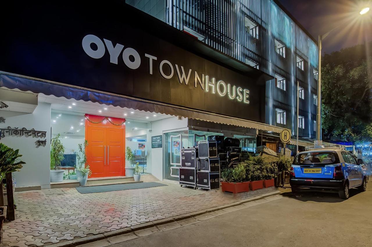 Vaccinated Staff- Oyo Townhouse 105 Khar West Station Hotel Мумбай Екстериор снимка
